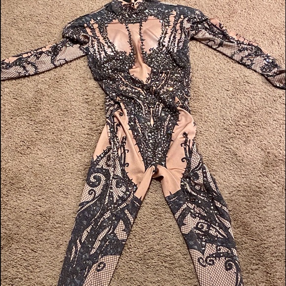 NWOT Sexy bodysuit - Picture 2 of 4